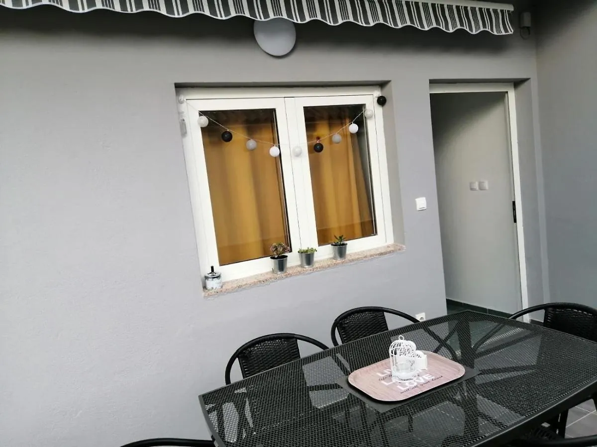 Holiday House Lara Starigrad Paklenica Tatil Evi