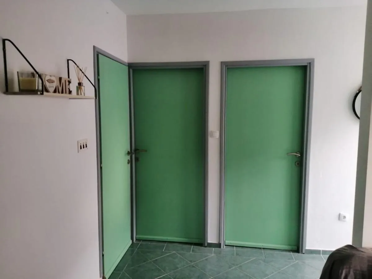 סטאריגרד-פקלניצה Holiday House Lara